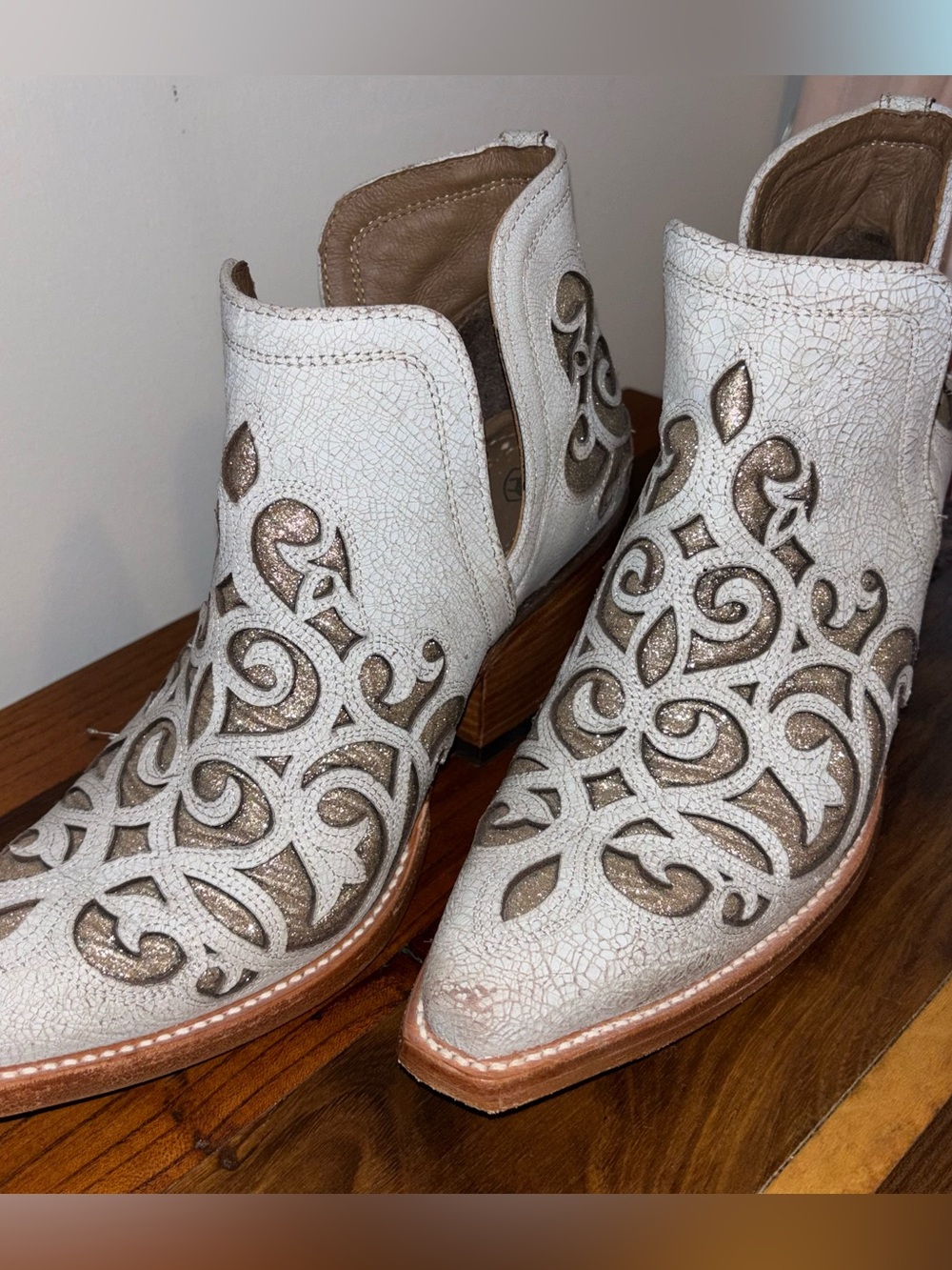 Ariat Dixon booties